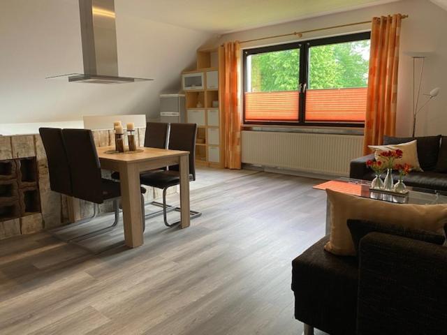 Ferienwohnung Viezens Neustadt am Rübenberge Exterior foto